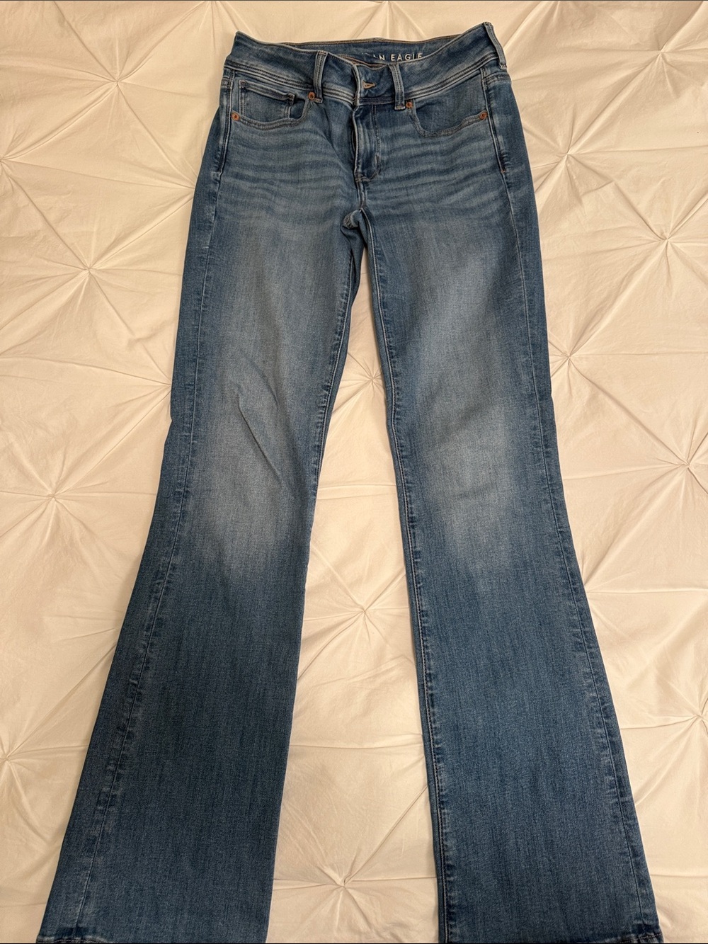 American Eagle Low Rise Bootcut Jeans (Long)